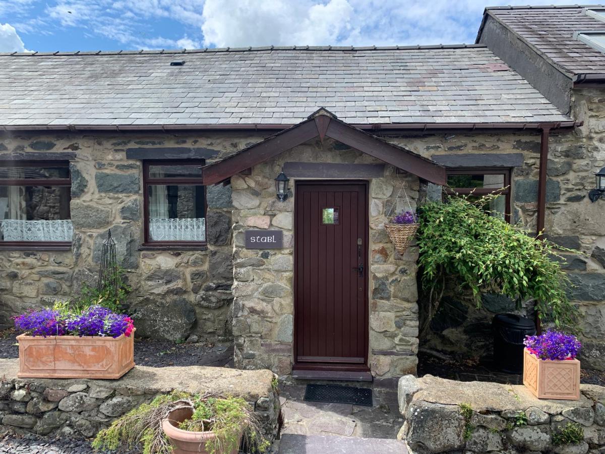 Hafoty Farm Cottages Caernarfon Ngoại thất bức ảnh