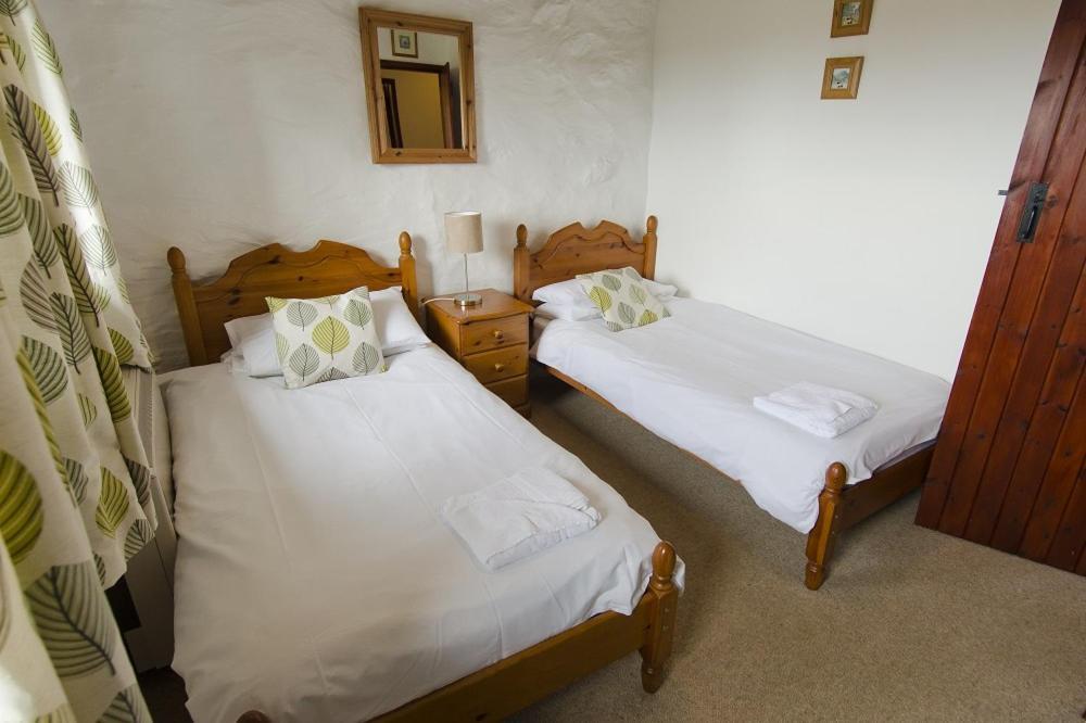 Hafoty Farm Cottages Caernarfon Ngoại thất bức ảnh