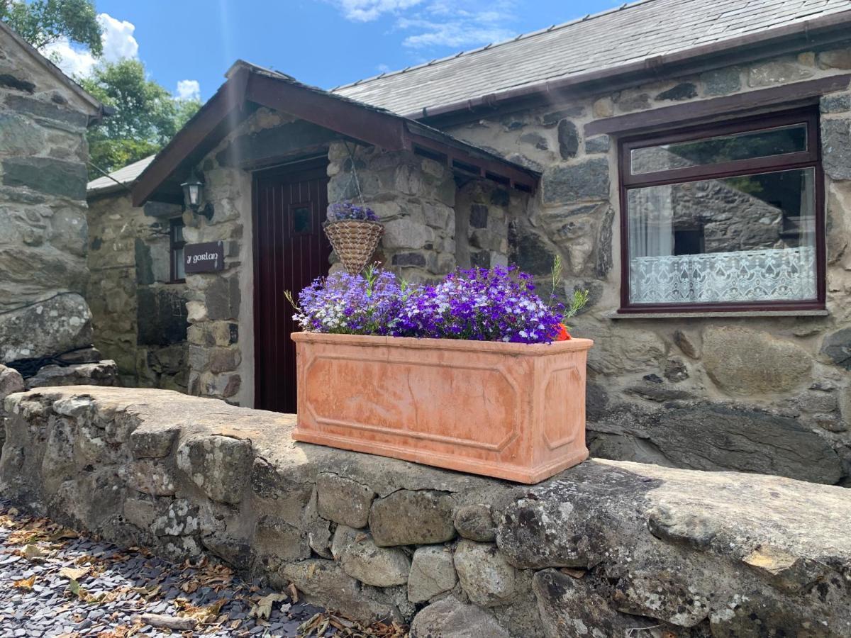 Hafoty Farm Cottages Caernarfon Ngoại thất bức ảnh