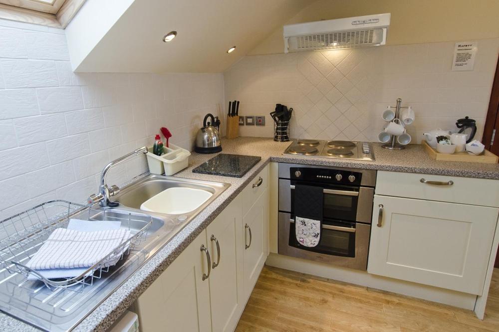 Hafoty Farm Cottages Caernarfon Ngoại thất bức ảnh